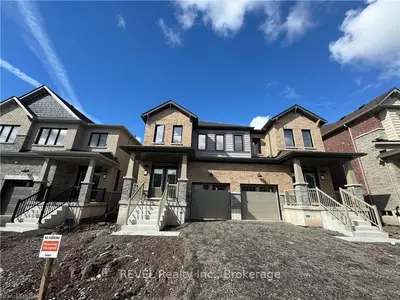 Semi-Detached in Welland
