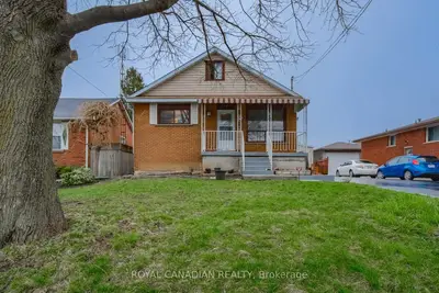 Detached in Hamilton