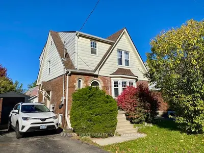 Upper Level in Hamilton