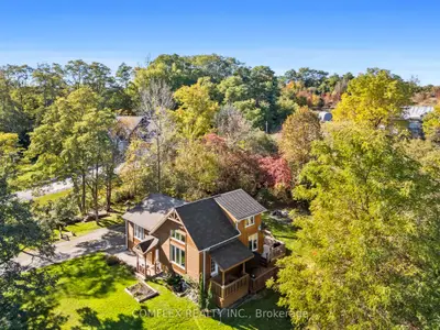 Detached in Hamilton Township