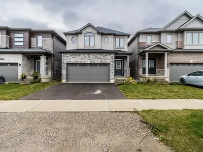 Detached in Brantford