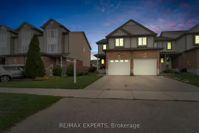 Att/Row/Townhouse in Kitchener