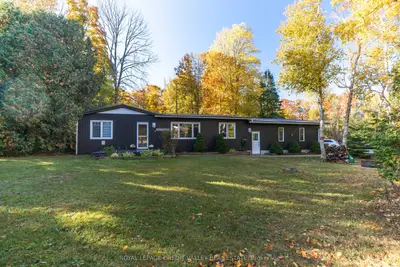 Detached in South Bruce Peninsula