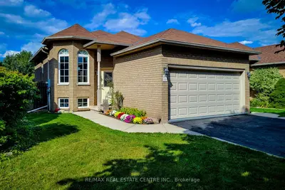 Detached in Hamilton