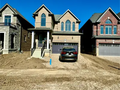Detached in Woodstock