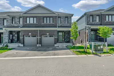 Att/Row/Townhouse in Waterloo