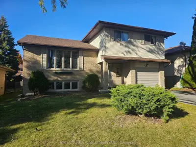 Detached in Belleville