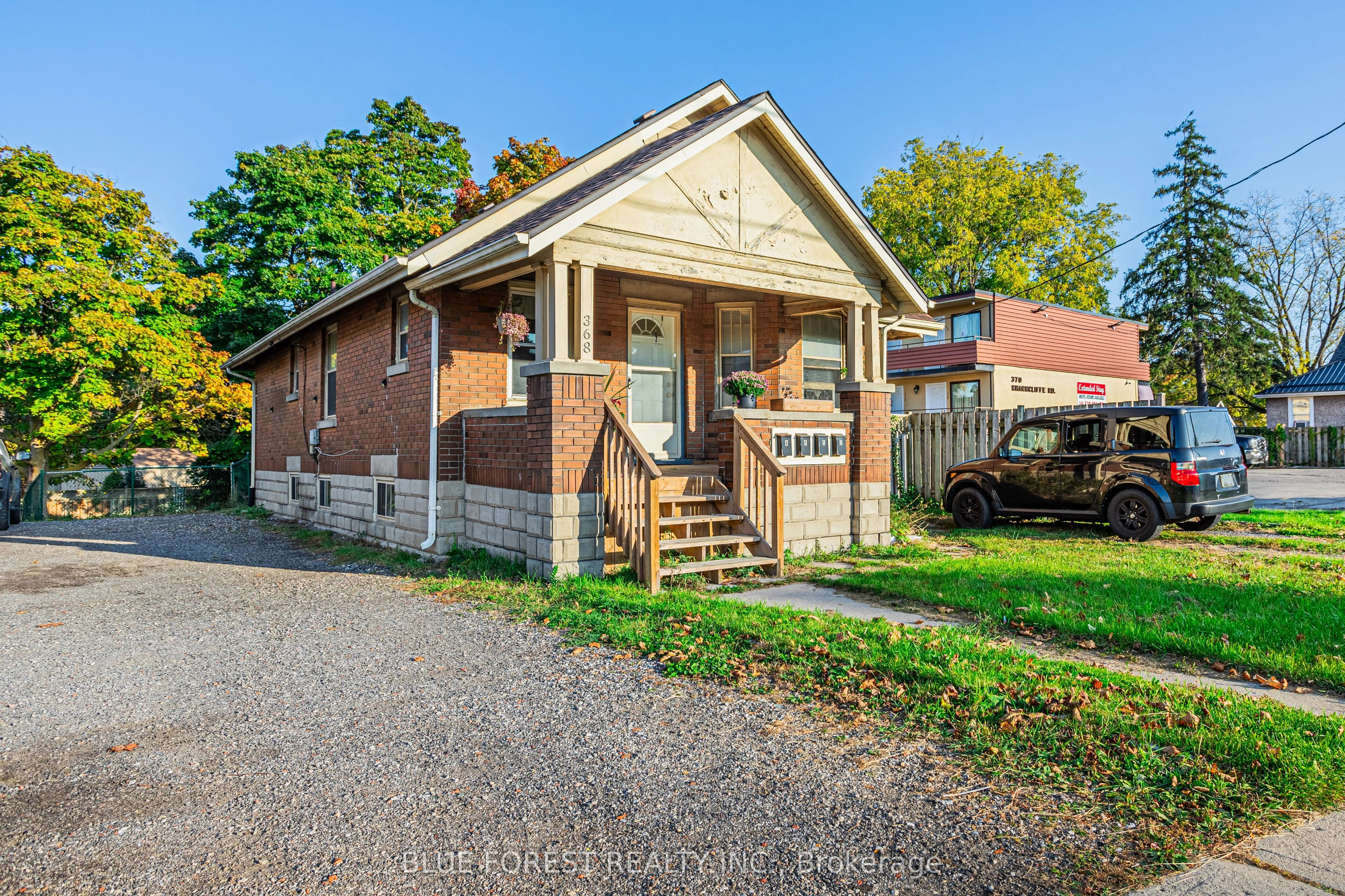 368 Wharncliffe Road S, London South, ON N6J 2M1