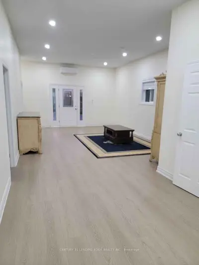 Detached in Hamilton