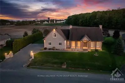 2593 Brickland Drive, Orleans - Cumberland And Area, On K4c 1r8
