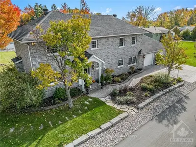 145 Manor Way, Drummond/north Elmsley, On K0g 1w0