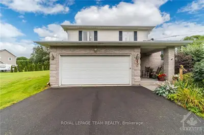 42 Vin Vista Drive, South Stormont, On K0c 1m0