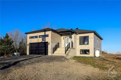 3325 Highway 31 Bank Street, South Dundas, On K0g 1j0
