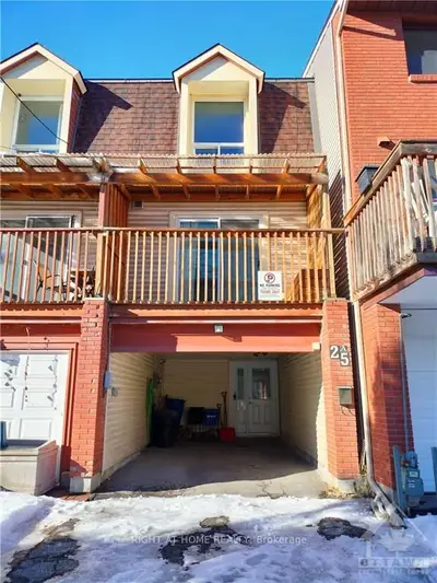 25 Robinson Avenue A, Lower Town - Sandy Hill, On K1n 8n8