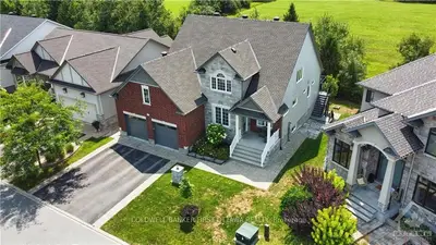 646 BIRCHLAND Crescent, Stittsville - Munster - Richmond, ON K2S 0S8