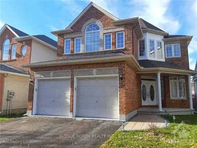 105 WHITESTONE Drive, Carlington - Central Park, ON K2C 4C5