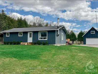 1025 Concession 7 Road, Tay Valley, On K7h 3c9