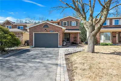 6037 Meadowhill Crescent, Orleans - Convent Glen And Area, On K1c 5s4