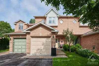 1262 Silvestri Crescent, Cyrville - Carson Grove - Pineview, On K1j 1e5