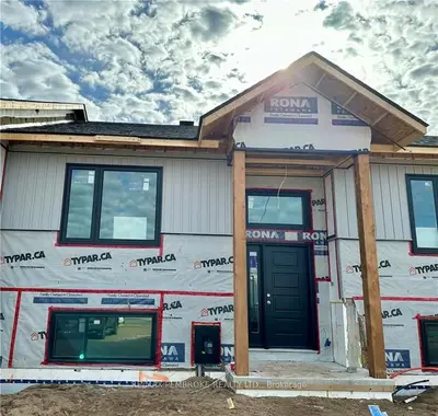 16 Samantha Crescent, Petawawa, On K8h 0h5