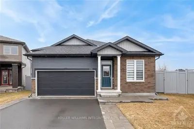 519 CANNES Crescent, Orleans - Cumberland and Area, ON K4A 5J6
