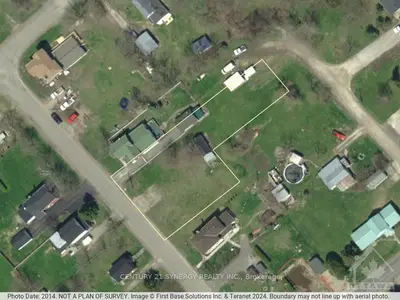 11 Jubilee Street, Montague, On K7a 2w9