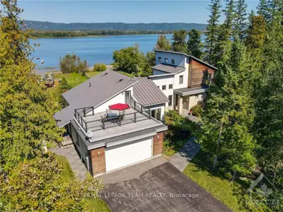 3306 BARLOW Crescent, Constance Bay - Dunrobin - Kilmaurs - Woodlawn, ON K0A 1T0