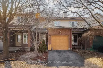 142 Hunters Glen Crescent, Hunt Club - South Keys And Area, On K1t 3r2