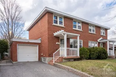 2097 Honeywell Avenue, Carlingwood - Westboro And Area, On K2a 0p7