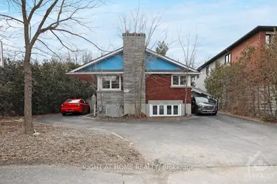 918 WOODROFFE Avenue, Britannia Heights - Queensway Terrace N and Area, ON K2A 3R7