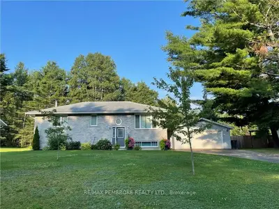 30 Jamie Crescent, Petawawa, On K8h 3n2