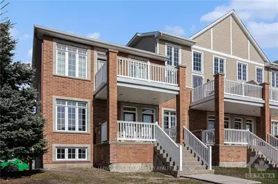 97 EYE BRIGHT Crescent, Blossom Park - Airport and Area, ON K1V 2K5