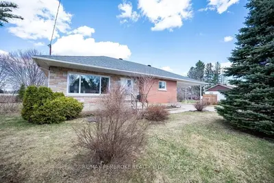 509 Lloyd Drive, Laurentian Valley, On K8a 7a8