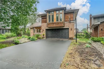 49 RICH LITTLE Drive, Hunt Club - Windsor Park Village and Area, ON K1V 9Y2