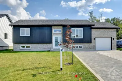238 Roxanne Street, Clarence-rockland, On K0a 1n0