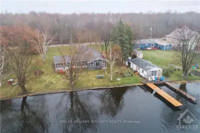 32 R1 Road, Rideau Lakes, On K7a 0c9