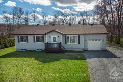 167 Forest Lane, The Nation, On K0a 1w0