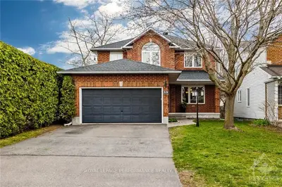 39 Steggall Crescent, Stittsville - Munster - Richmond, On K2s 1s4