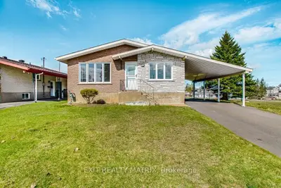 909 Lafleche Road, Hawkesbury, On K6a 1n4