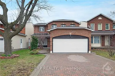 17 PITTAWAY Avenue, Hunt Club - South Keys and Area, ON K1G 4P8