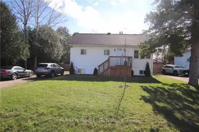 318 JULIEN Street, Pembroke, ON K8A 3P7