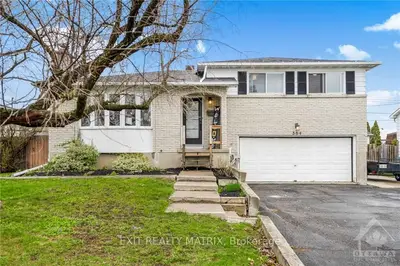 384 Phoenix Crescent, Orleans - Cumberland And Area, On K1e 1v7