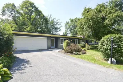 58 REBECCA Crescent, Beacon Hill North - South and Area, ON K1J 6B9