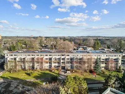 12 Corkstown Road 207, Crystal Bay - Rocky Point - Bayshore, On K2h 5b3