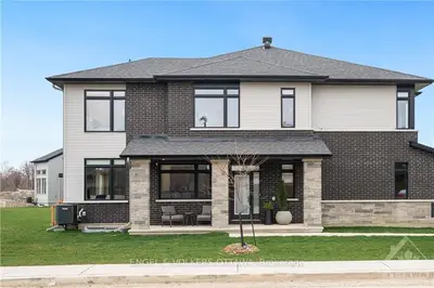 75 Gartersnake Way, Blossom Park - Airport And Area, On K1x 0j6