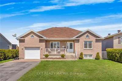 688 Omer Street, Hawkesbury, On K6a 3g8