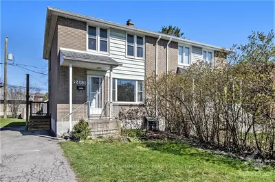 2463 Clementine Boulevard, Billings Bridge - Riverside Park And Area, On K1v 8e3
