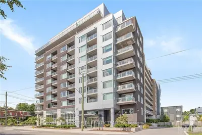 7 Marquette Avenue 403, Vanier And Kingsview Park, On K1l 8a7