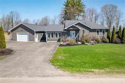 37 Lakeridge Trail, Whitewater Region, On K0j 1c0