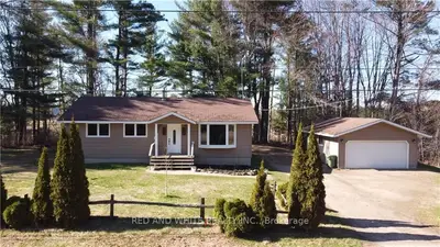 978 Forest Lea Road, Laurentian Valley, On K8a 6w6